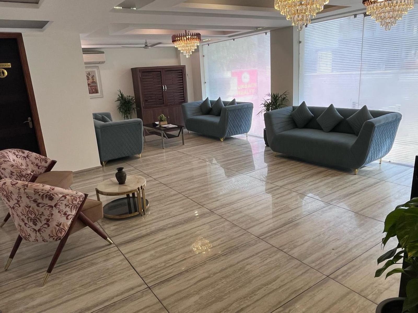 Hotel The Luxe 18 - Golf Course Road Гургаон Экстерьер фото
